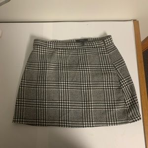 Knit Houndstooth Mini Skirt